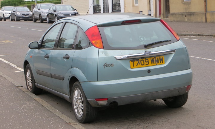 1999-2005 Ford Focus Hatchback